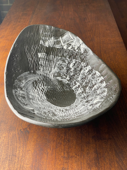 Coupe ovale – sceau de Corée – harmonie hommes, terre et dieux.